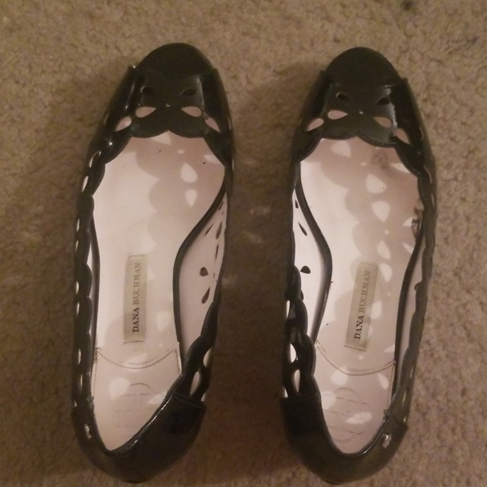 Dana Buckman black cushion flats
